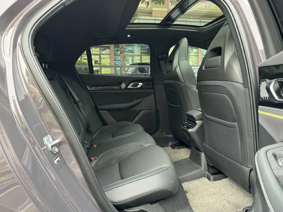 2025 LYNK&CO 03 1.5T 181HP L4 7DCT,autocango,china used car exporter,china ev exporter,chinese used car exporter,chinese used ev exporter