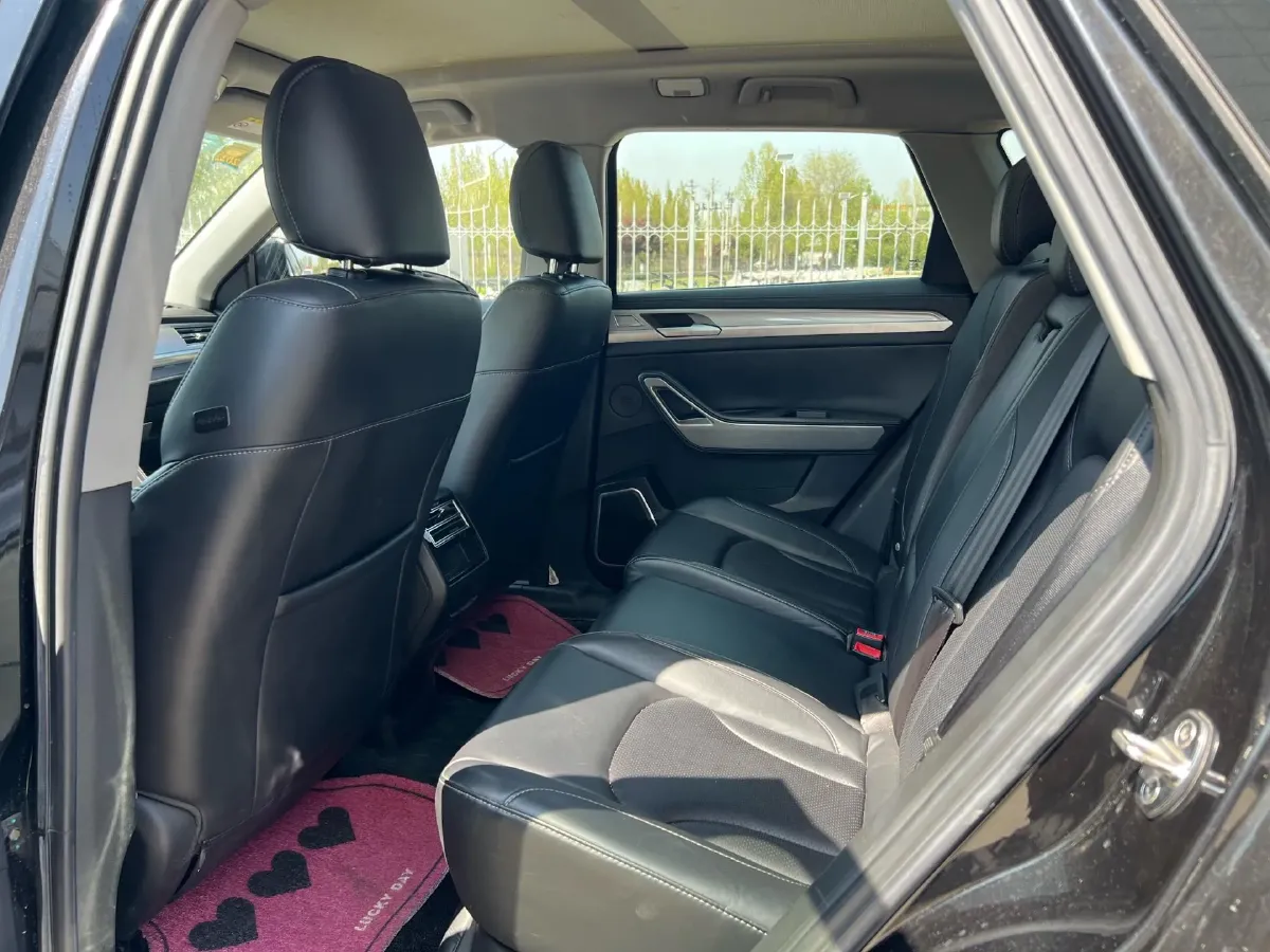 2018 Zotye Damy X7 2.0T 190HP L4 8AT,autocango,china used car exporter,china ev exporter,chinese used car exporter,chinese used ev exporter