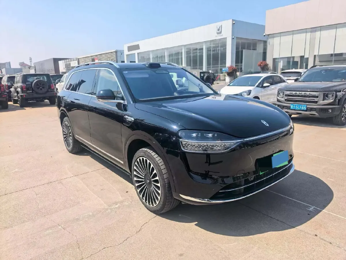 2025 AITO AITO M9 REEV 160HP REEV 52KWH,autocango,china used car exporter,china ev exporter,chinese used car exporter,chinese used ev exporter