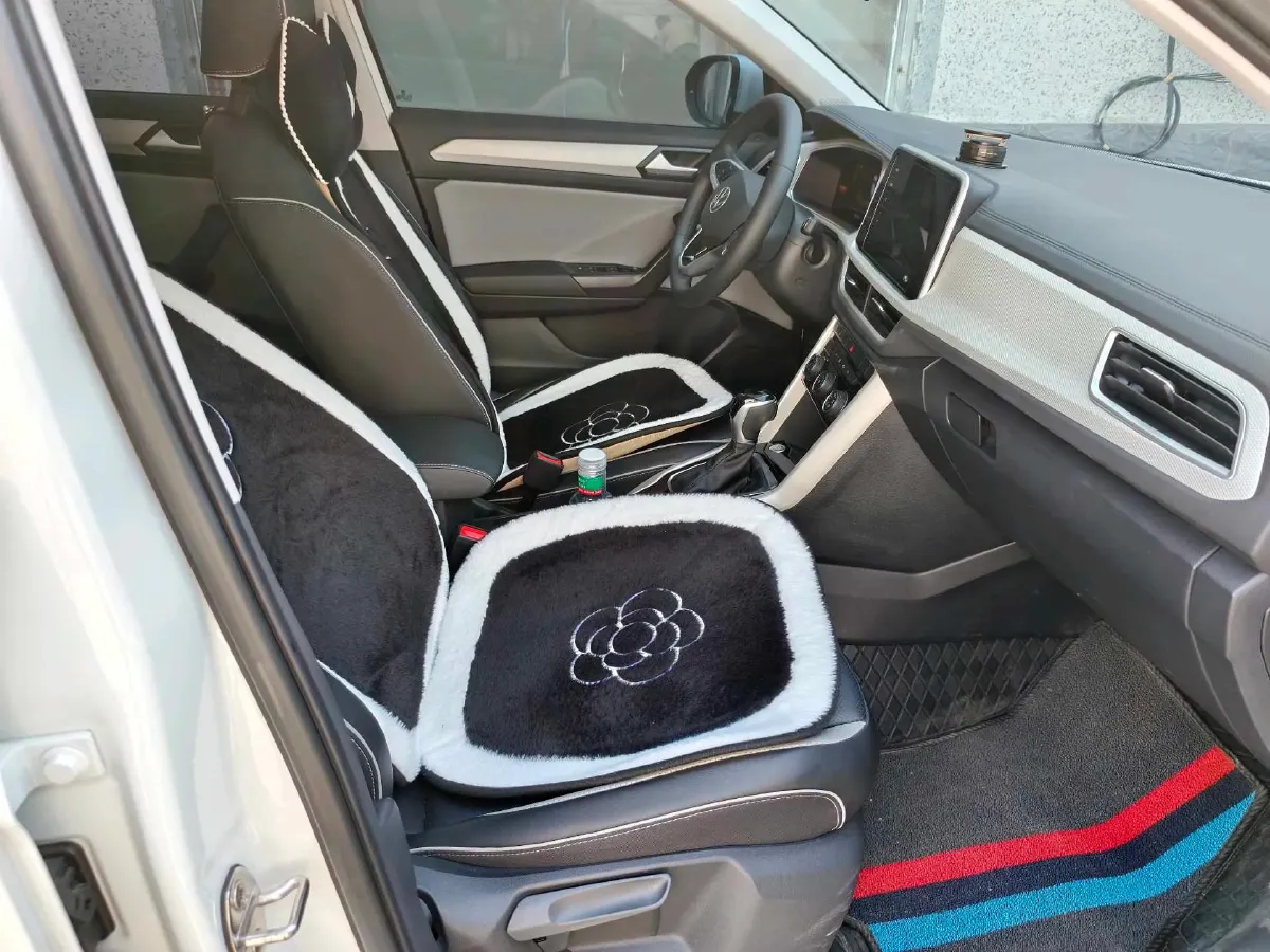 2024 Volkswagen T-Roc 1.4T 150HP L4 7DCT,autocango,china used car exporter,china ev exporter,chinese used car exporter,chinese used ev exporter