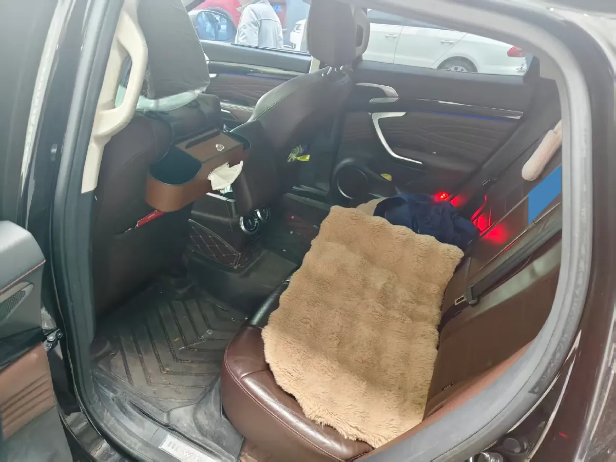 2018 WEY P8 2.0T 234HP L4 6DCT PHEV 12.96KWH,autocango,china used car exporter,china ev exporter,chinese used car exporter,chinese used ev exporter