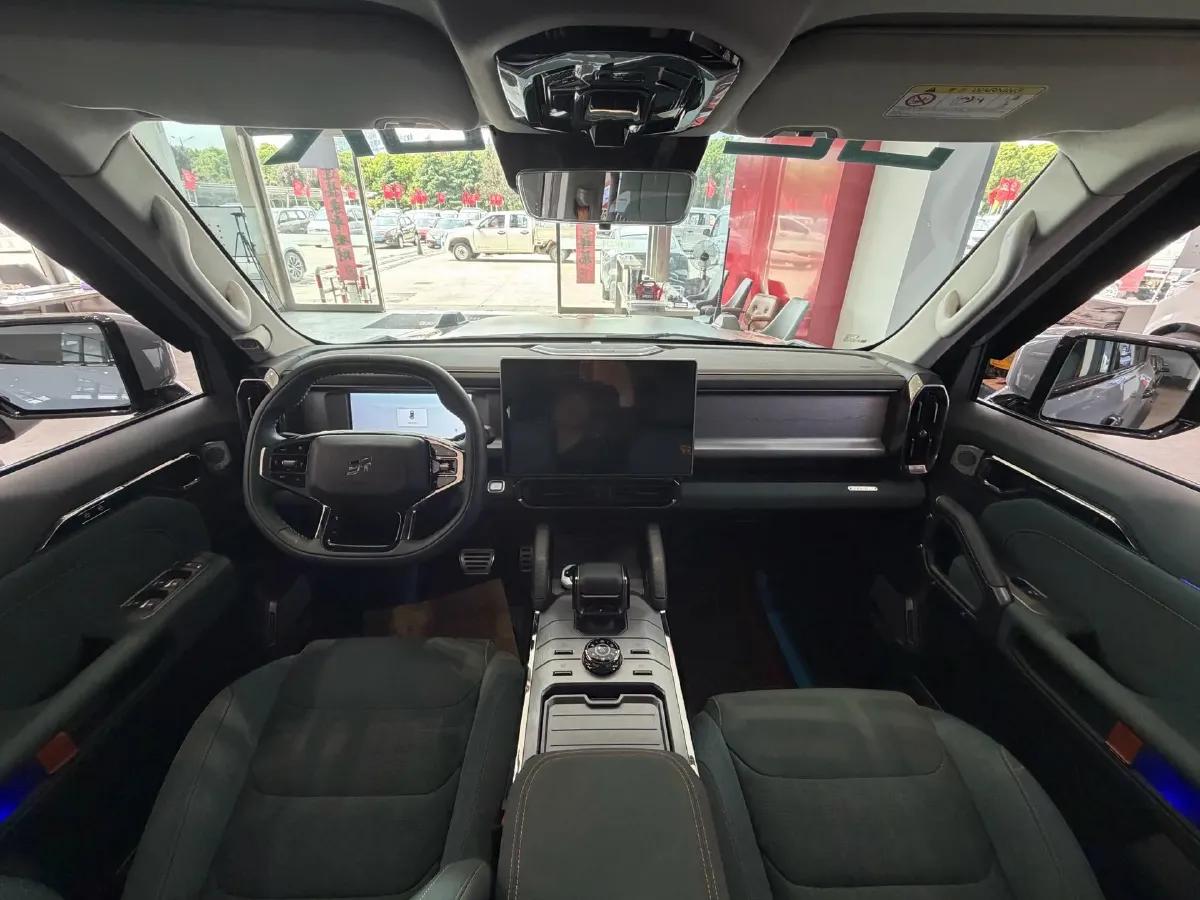 2023 Jetour Traveller 2.0T 254HP L4 7DCT,autocango,china used car exporter,china ev exporter,chinese used car exporter,chinese used ev exporter