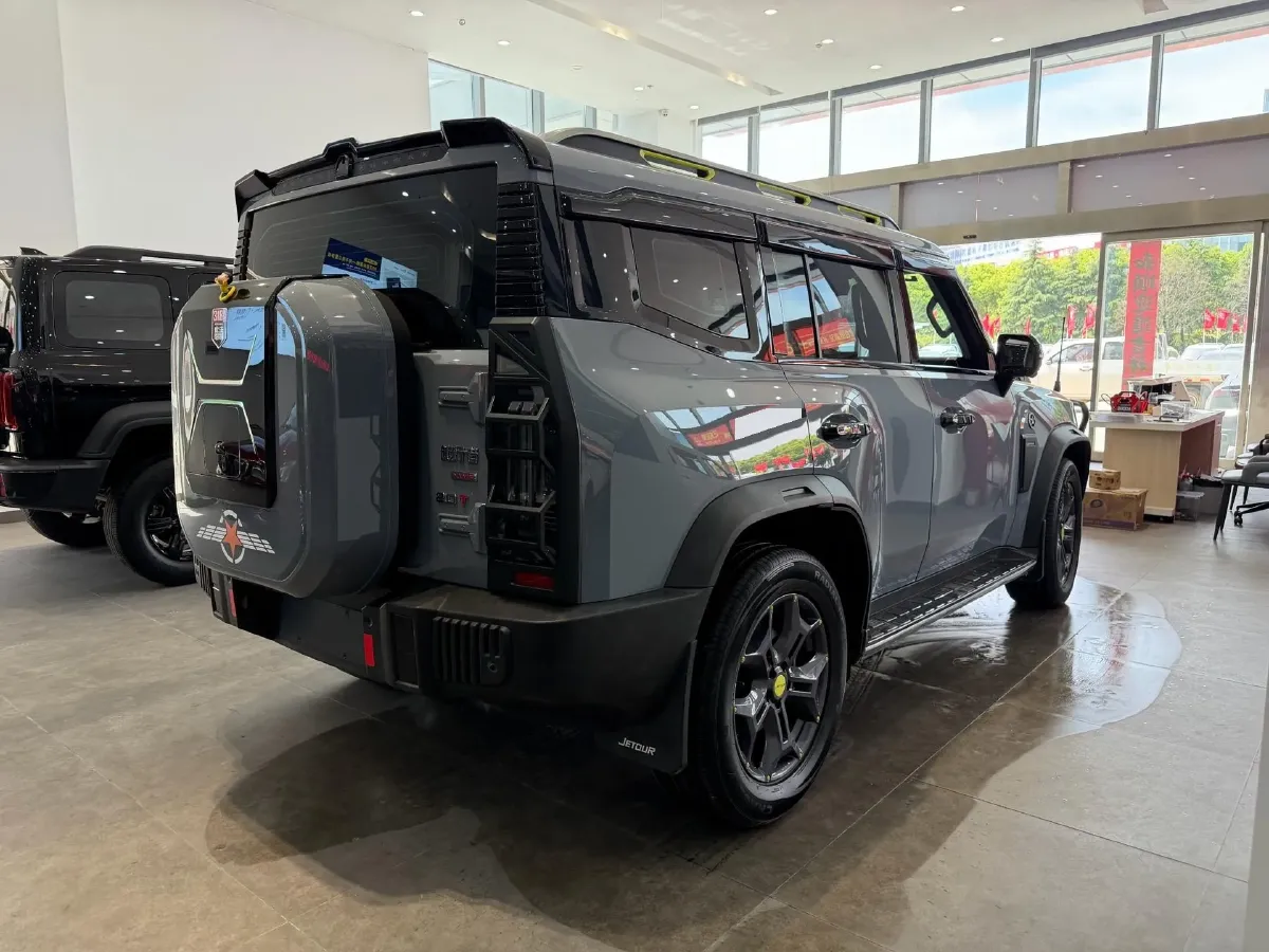 2023 Jetour Traveller 2.0T 254HP L4 7DCT,autocango,china used car exporter,china ev exporter,chinese used car exporter,chinese used ev exporter