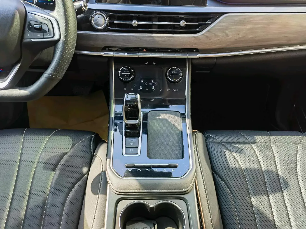 2020 Chery Tiggo 8 1.6T 197HP L4 7DCT,autocango,china used car exporter,china ev exporter,chinese used car exporter,chinese used ev exporter