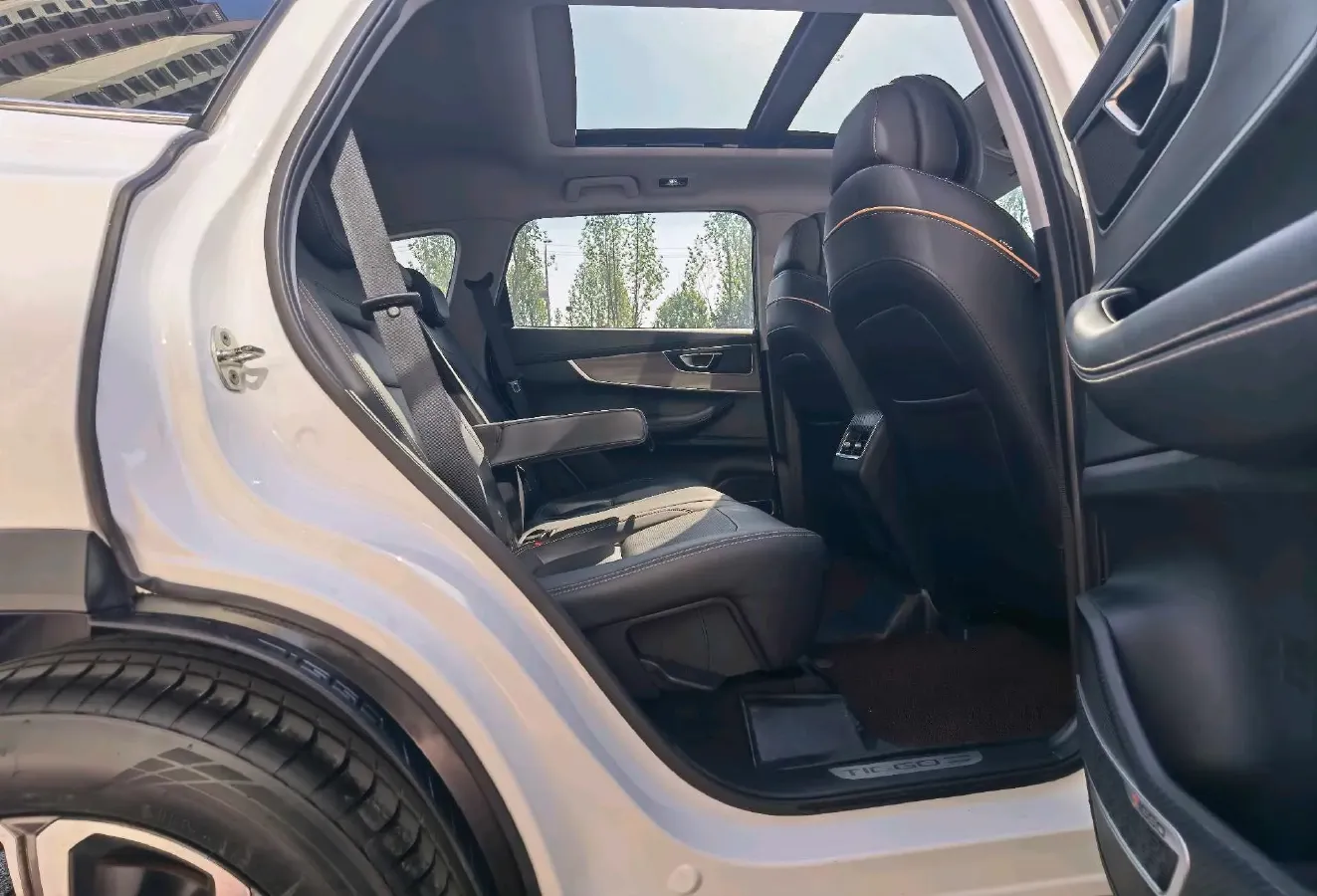 2020 Chery Tiggo 8 1.6T 197HP L4 7DCT,autocango,china used car exporter,china ev exporter,chinese used car exporter,chinese used ev exporter