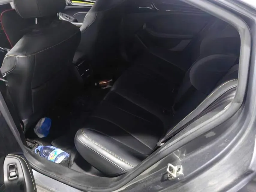 2021 Roewe i5 1.5L 120HP L4 CVT,autocango,china used car exporter,china ev exporter,chinese used car exporter,chinese used ev exporter