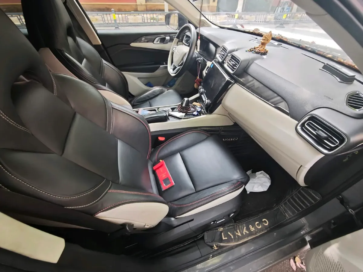 2018 Toyota C-HR 2.0L 171HP L4 CVT,autocango,china used car exporter,china ev exporter,chinese used car exporter,chinese used ev exporter