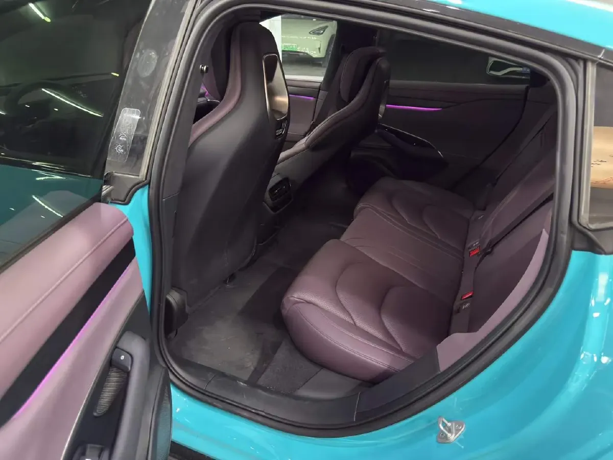 2024 MI SU7 BEV 101KWH,autocango,china used car exporter,china ev exporter,chinese used car exporter,chinese used ev exporter