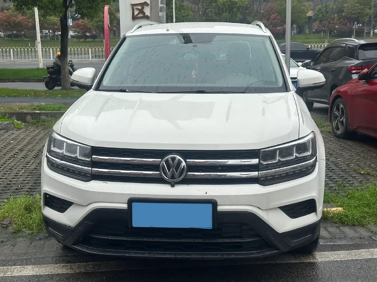 2019 Jeep Compass 1.4T 165HP L4 7DCT,autocango,china used car exporter,china ev exporter,chinese used car exporter,chinese used ev exporter