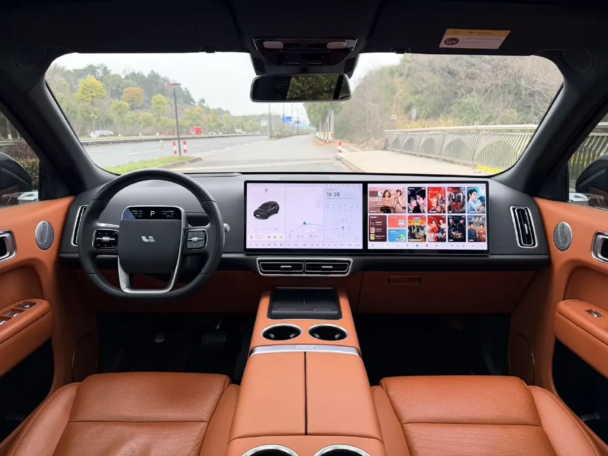 2023 Li L7 Range Extended 154HP REEV 40.9KWH,autocango,china used car exporter,china ev exporter,chinese used car exporter,chinese used ev exporter