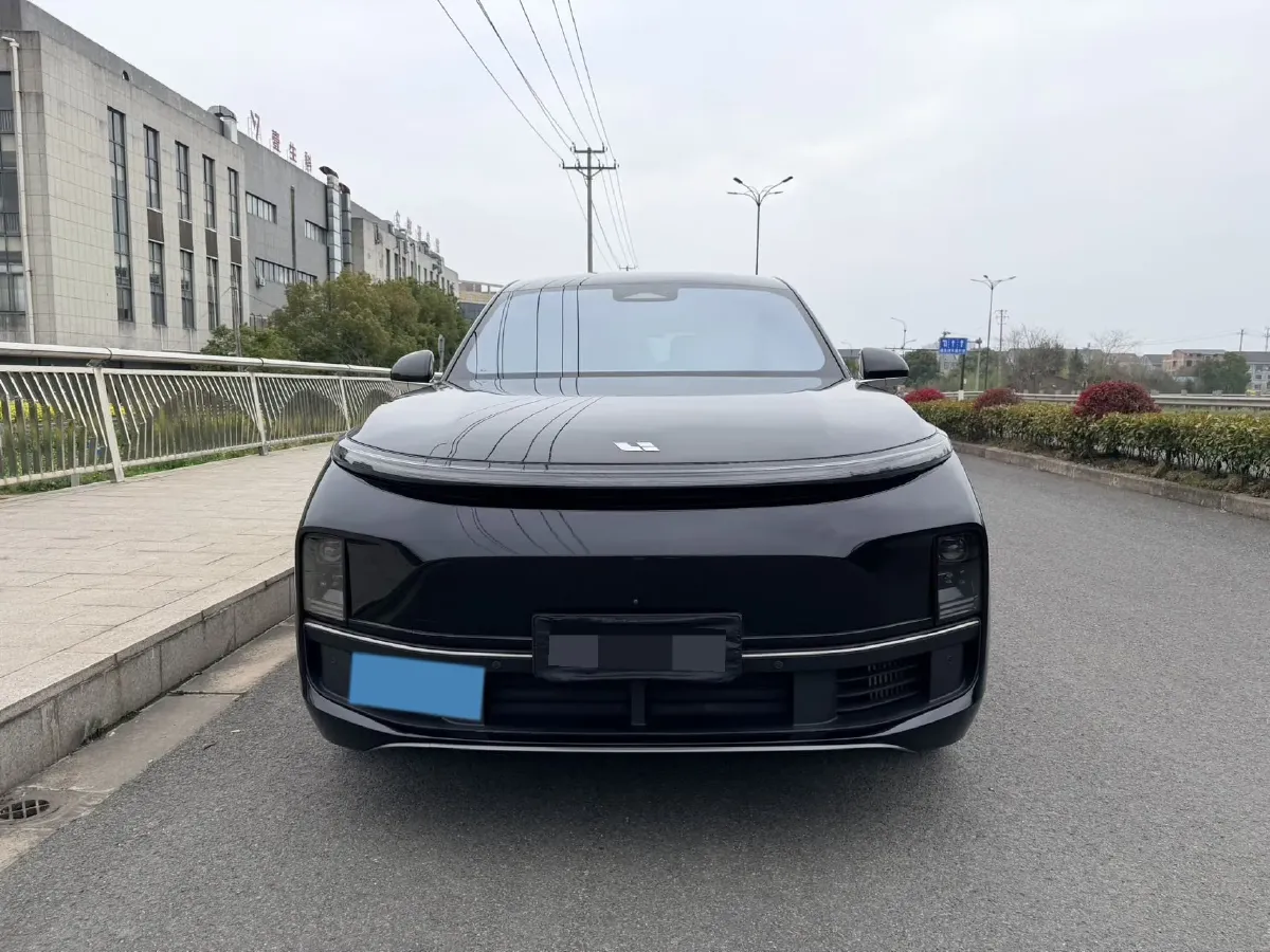 2023 Li L7 Range Extended 154HP REEV 40.9KWH,autocango,china used car exporter,china ev exporter,chinese used car exporter,chinese used ev exporter