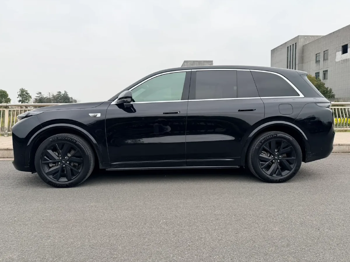 2023 Li L7 Range Extended 154HP REEV 40.9KWH,autocango,china used car exporter,china ev exporter,chinese used car exporter,chinese used ev exporter