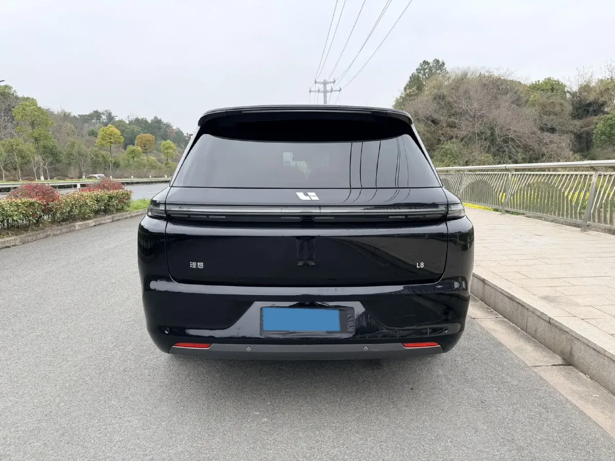 2023 Li L7 Range Extended 154HP REEV 40.9KWH,autocango,china used car exporter,china ev exporter,chinese used car exporter,chinese used ev exporter