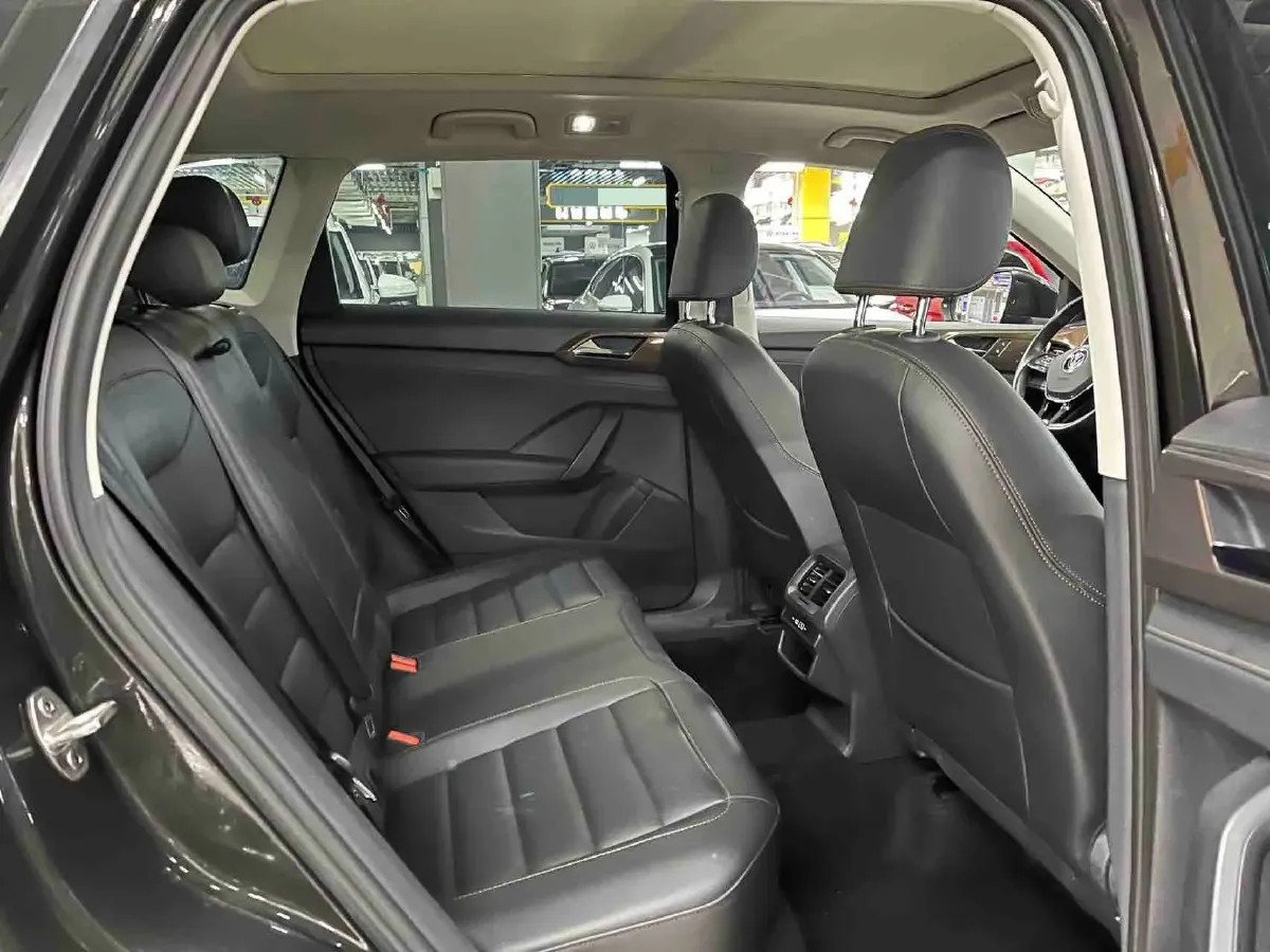 2022 Ford Transit 2.0T 202HP L4 6AT,autocango,china used car exporter,china ev exporter,chinese used car exporter,chinese used ev exporter