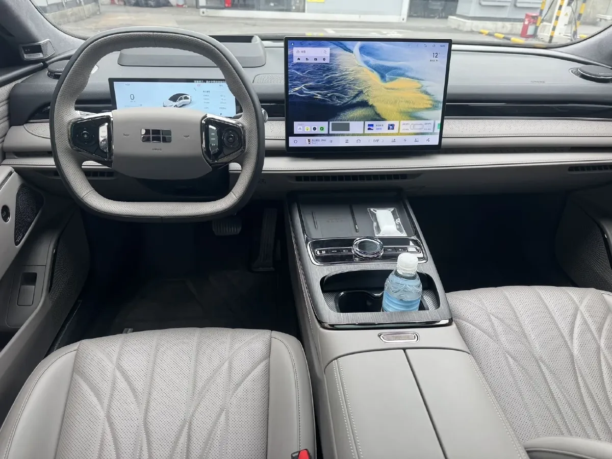 2025 Geely Galaxy Starshine 8 1.5T 163HP L4 3DHT PHEV 27.69KWH,autocango,china used car exporter,china ev exporter,chinese used car exporter,chinese used ev exporter