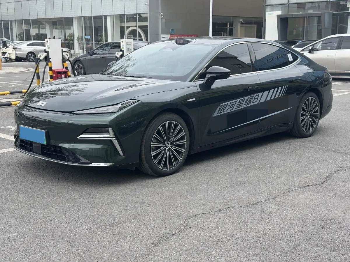 2025 Geely Galaxy Starshine 8 1.5T 163HP L4 3DHT PHEV 27.69KWH,autocango,china used car exporter,china ev exporter,chinese used car exporter,chinese used ev exporter