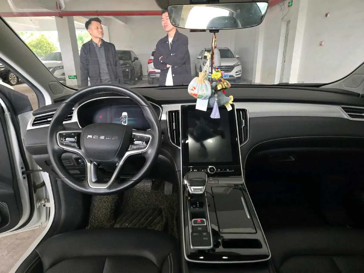 2022 JMC YuHu 7 2.0T 141HP L4 8AT,autocango,china used car exporter,china ev exporter,chinese used car exporter,chinese used ev exporter