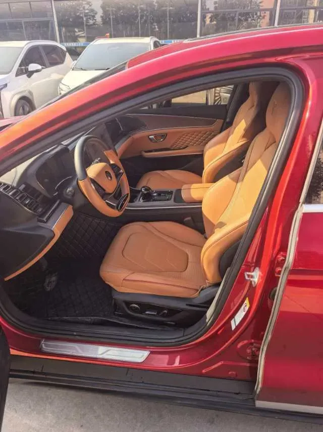 2022 Volkswagen Tiguan L 2.0T 186HP L4 7DCT,autocango,china used car exporter,china ev exporter,chinese used car exporter,chinese used ev exporter