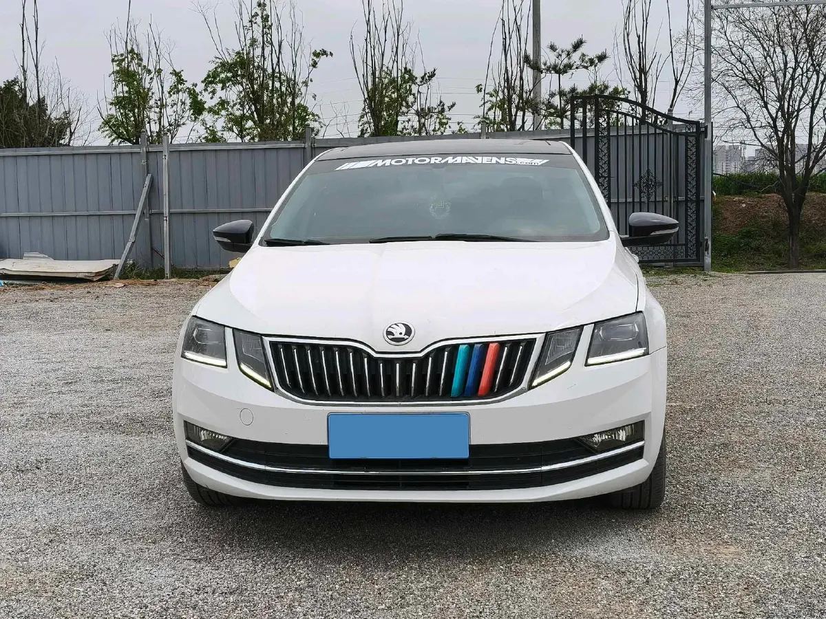 2020 Skoda Octavia 1.4T 150HP L4 7DCT,autocango,china used car exporter,china ev exporter,chinese used car exporter,chinese used ev exporter