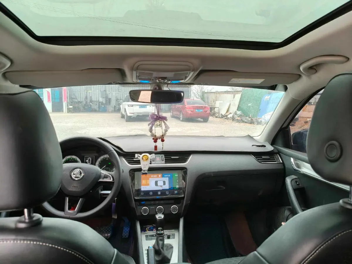 2020 Skoda Octavia 1.4T 150HP L4 7DCT,autocango,china used car exporter,china ev exporter,chinese used car exporter,chinese used ev exporter