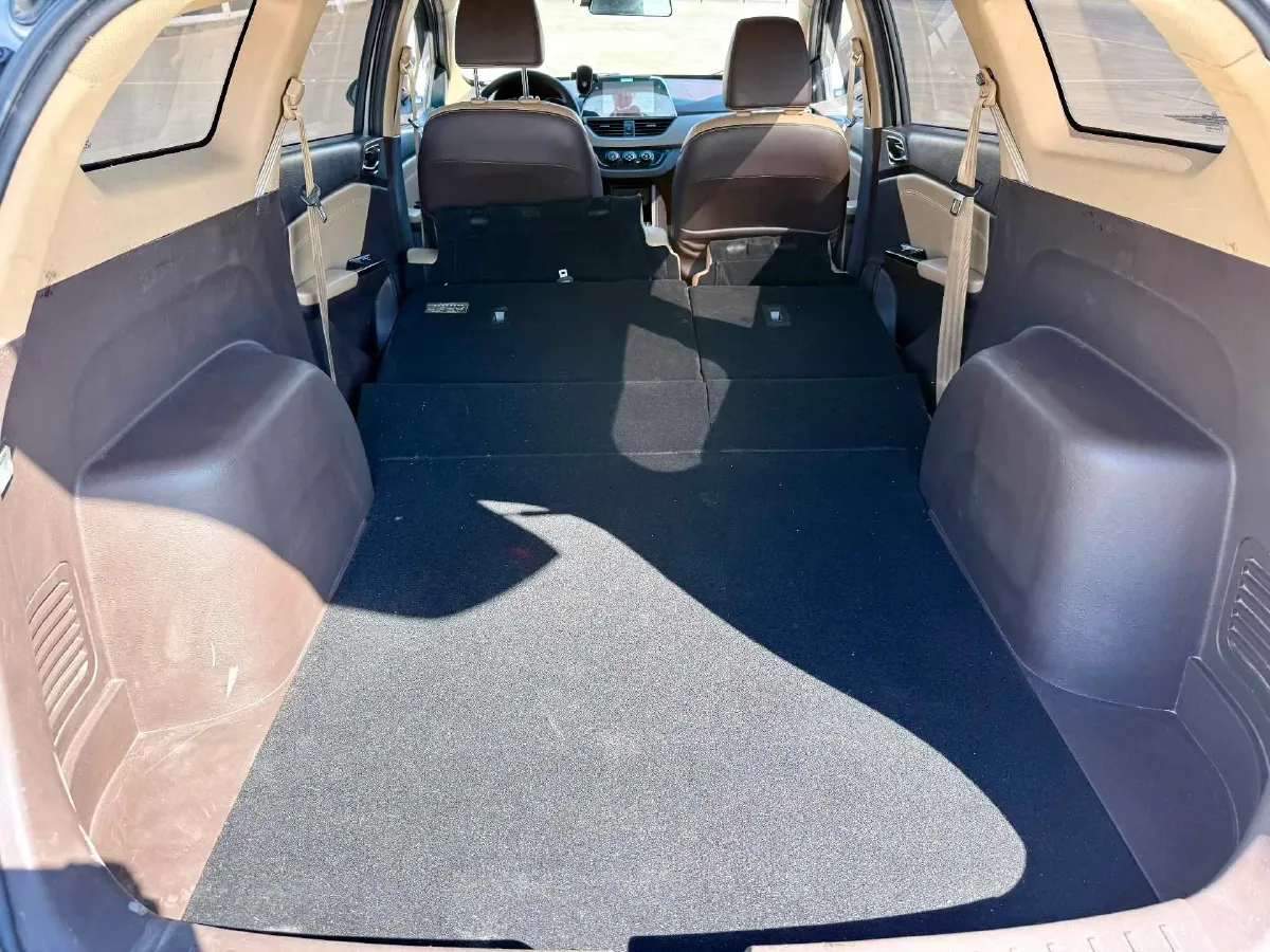 2017 BaoJun 310W 1.5L 112HP L4 6MT,autocango,china used car exporter,china ev exporter,chinese used car exporter,chinese used ev exporter