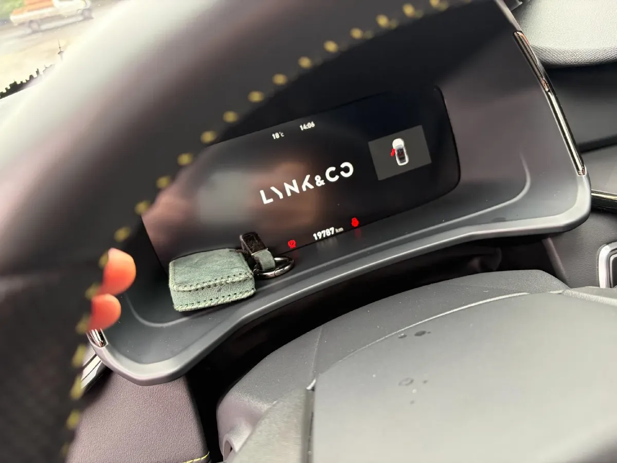 2023 LYNK&CO 06 1.5T 181HP L4 7DCT,autocango,china used car exporter,china ev exporter,chinese used car exporter,chinese used ev exporter