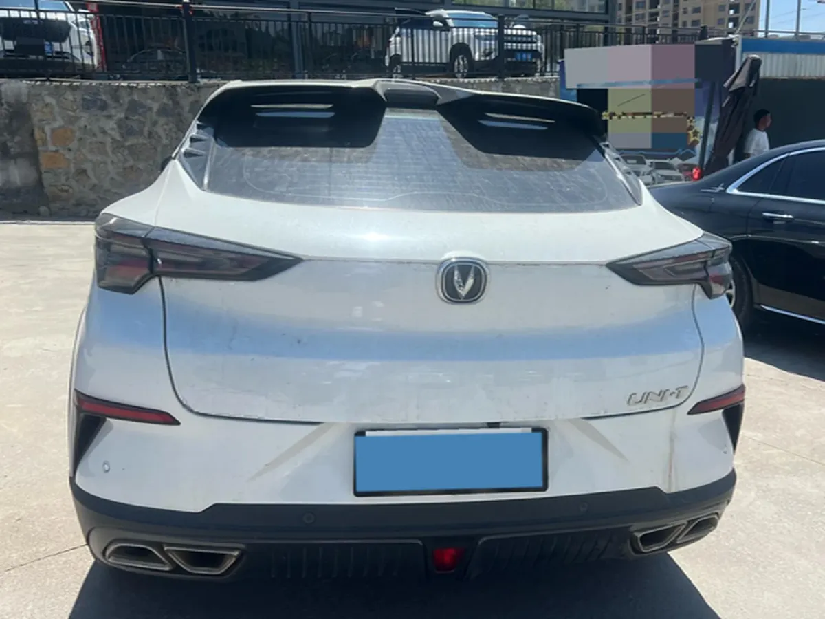 2022 ChangAn UNI-T 1.5T 188HP L4 7DCT,autocango,china used car exporter,china ev exporter,chinese used car exporter,chinese used ev exporter