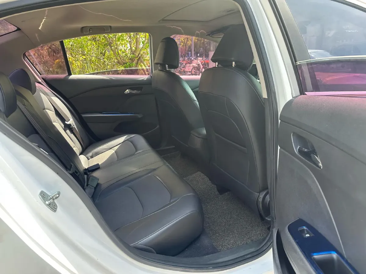 2019 Chevrolet Cavalier 1.5L 113HP L4 5MT,autocango,china used car exporter,china ev exporter,chinese used car exporter,chinese used ev exporter