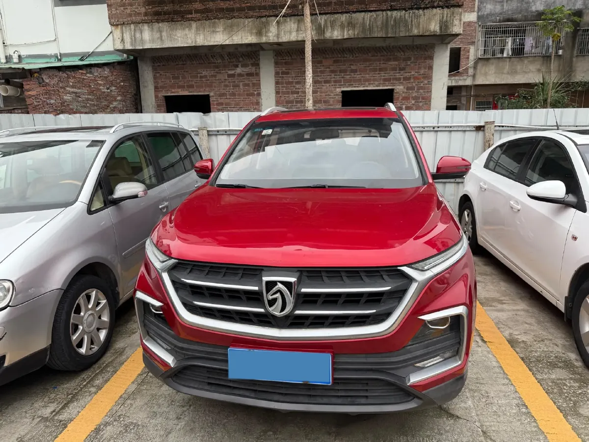 2018 BaoJun 530 1.5T 150HP L4 6MT,autocango,china used car exporter,china ev exporter,chinese used car exporter,chinese used ev exporter
