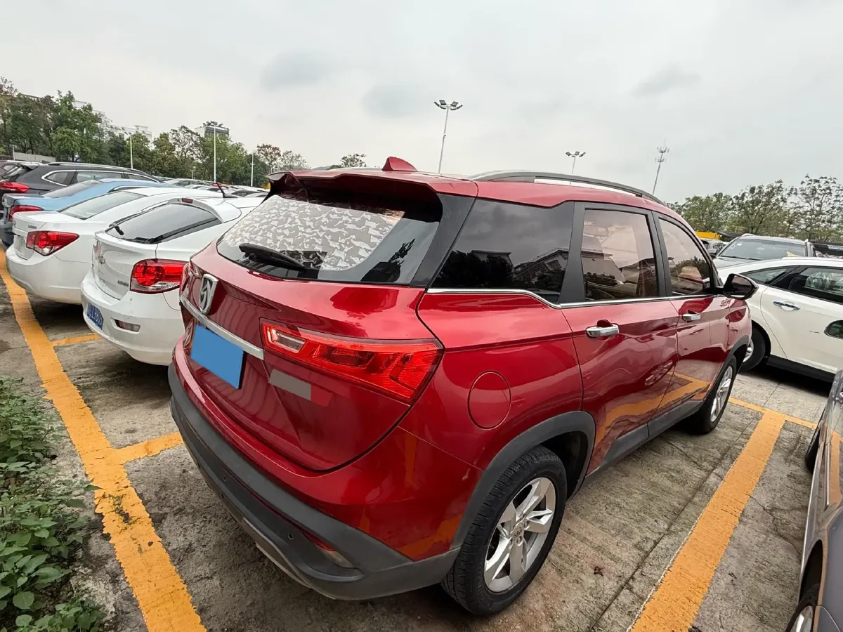 2018 BaoJun 530 1.5T 150HP L4 6MT,autocango,china used car exporter,china ev exporter,chinese used car exporter,chinese used ev exporter