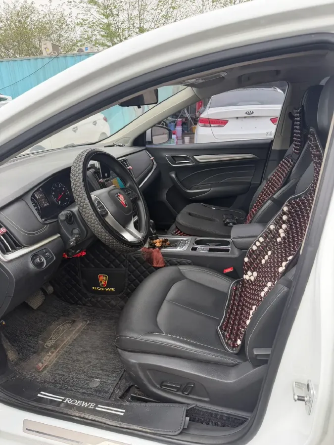 2020 Roewe i6 1.6L 125HP L4 CVT,autocango,china used car exporter,china ev exporter,chinese used car exporter,chinese used ev exporter