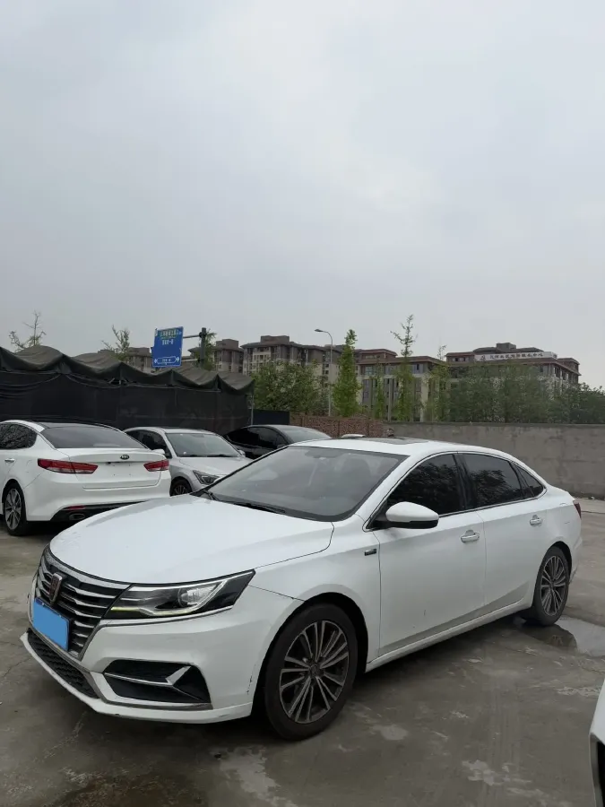 2020 Roewe i6 1.6L 125HP L4 CVT,autocango,china used car exporter,china ev exporter,chinese used car exporter,chinese used ev exporter