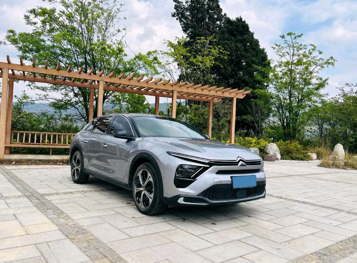 2021 Citroen C5 X 1.6T 175HP L4 8AT,autocango,china used car exporter,china ev exporter,chinese used car exporter,chinese used ev exporter