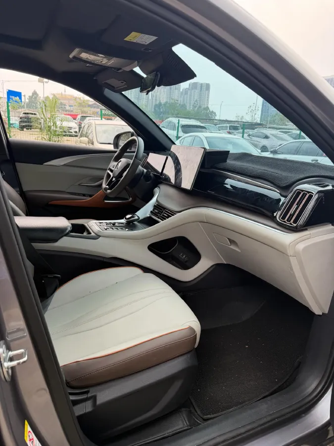 2022 Geely JiaJi 1.5T 177HP L3 7DCT PHEV 15.5KWH,autocango,china used car exporter,china ev exporter,chinese used car exporter,chinese used ev exporter