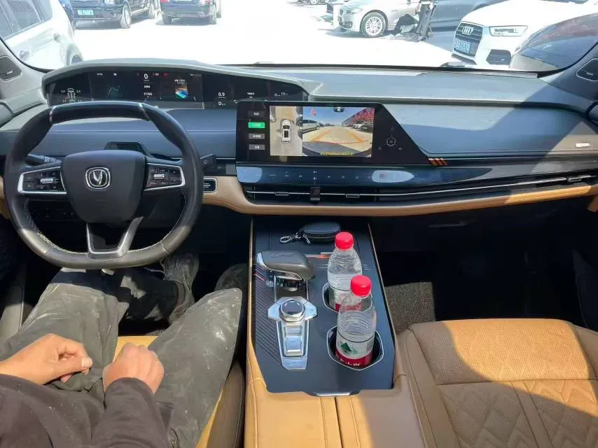 2021 ChangAn UNI-K 2.0T 233HP L4 8AT,autocango,china used car exporter,china ev exporter,chinese used car exporter,chinese used ev exporter