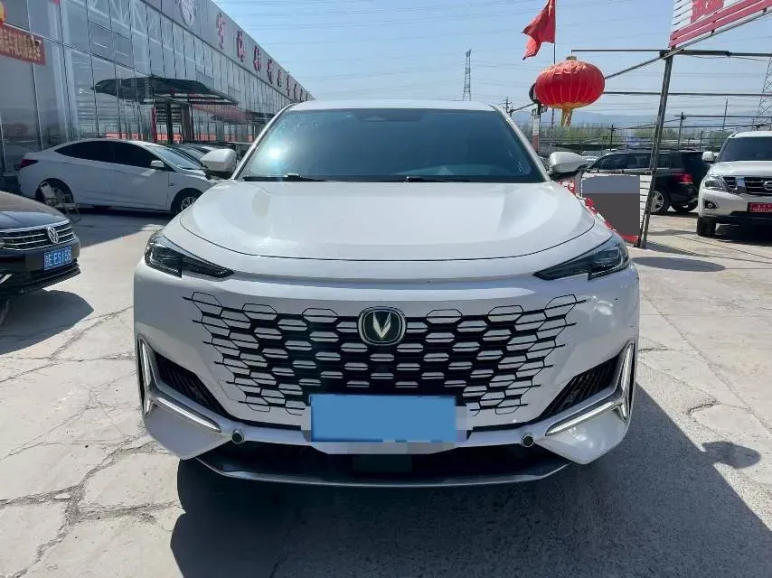 2021 ChangAn UNI-K 2.0T 233HP L4 8AT,autocango,china used car exporter,china ev exporter,chinese used car exporter,chinese used ev exporter