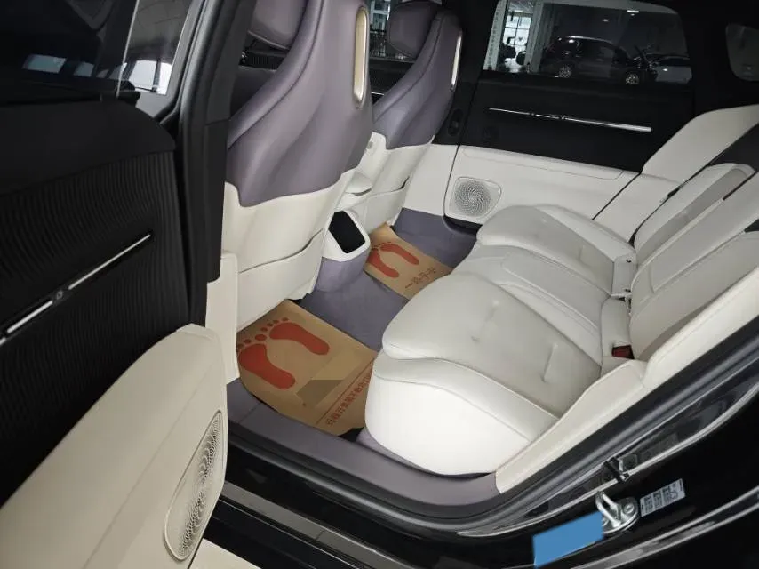 2025 Avatr 12 1.5T 156HP L4 REEV 39.05KWH,autocango,china used car exporter,china ev exporter,chinese used car exporter,chinese used ev exporter