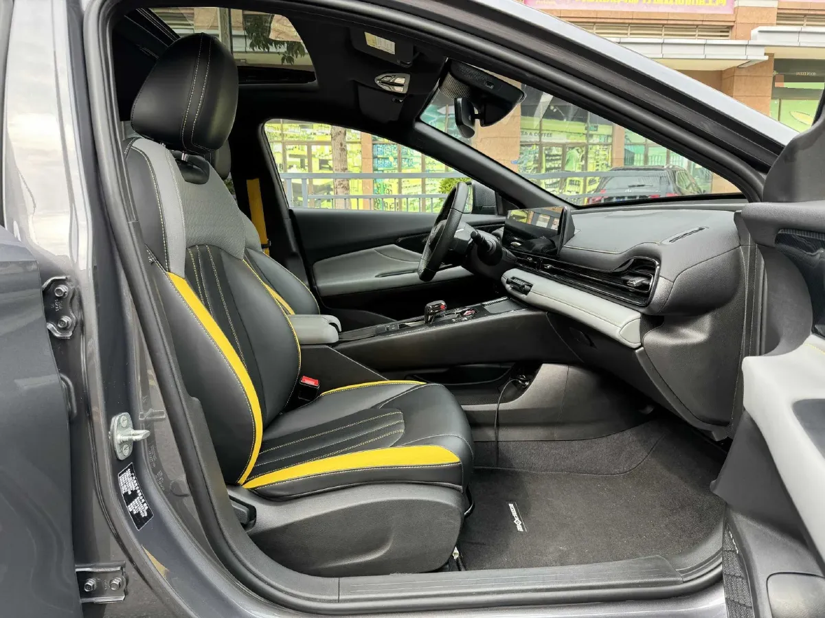 2023 GAC Trumpchi Empow 2.0L 140HP L4 2DHT Hybrid 2.1KWH,autocango,china used car exporter,china ev exporter,chinese used car exporter,chinese used ev exporter