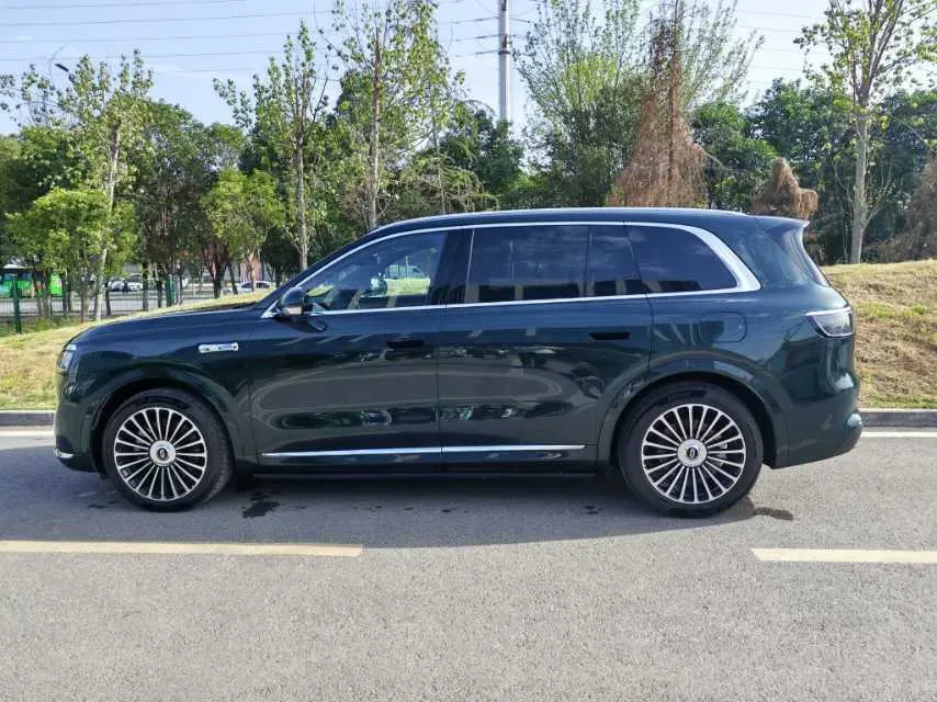 2025 AITO AITO M8 REEV 160HP REEV 53.4KWH,autocango,china used car exporter,china ev exporter,chinese used car exporter,chinese used ev exporter