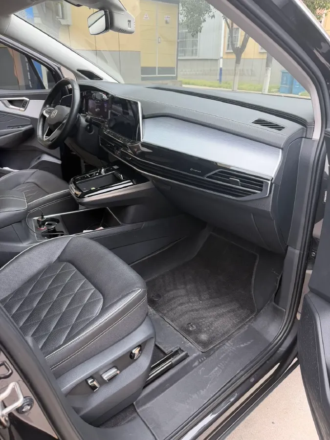 2021 Volkswagen Talagon 2.5T 299HP V6 7DCT,autocango,china used car exporter,china ev exporter,chinese used car exporter,chinese used ev exporter