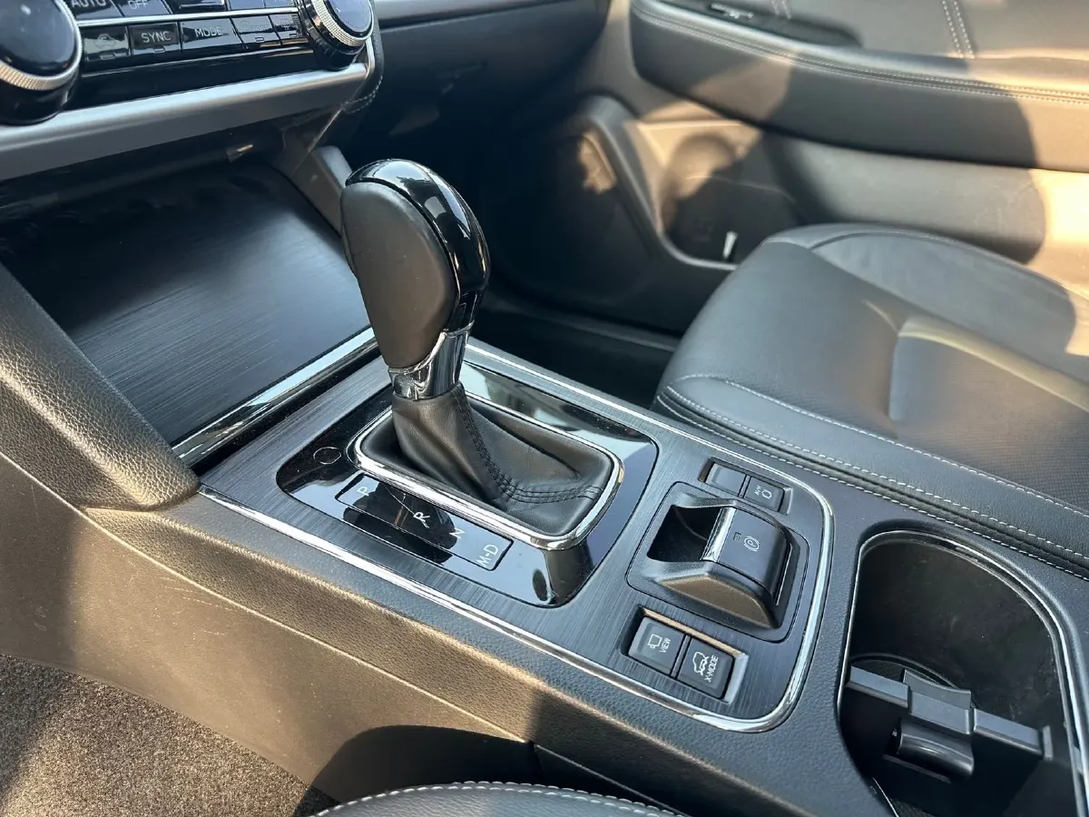 2020 Subaru Outback 2.5L 171HP H4 CVT,autocango,china used car exporter,china ev exporter,chinese used car exporter,chinese used ev exporter