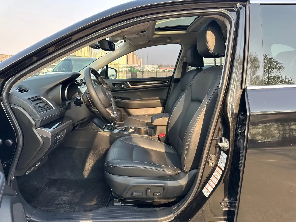 2020 Subaru Outback 2.5L 171HP H4 CVT,autocango,china used car exporter,china ev exporter,chinese used car exporter,chinese used ev exporter