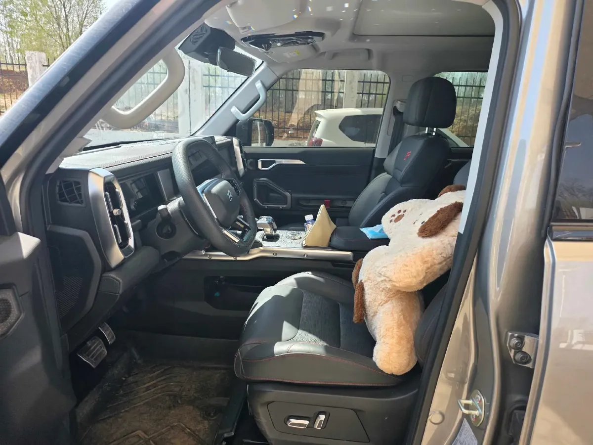 2024 Jetour ShanHai TravellerC-DM 1.5T 156HP L4 3DHT PHEV 43.24KWH,autocango,china used car exporter,china ev exporter,chinese used car exporter,chinese used ev exporter