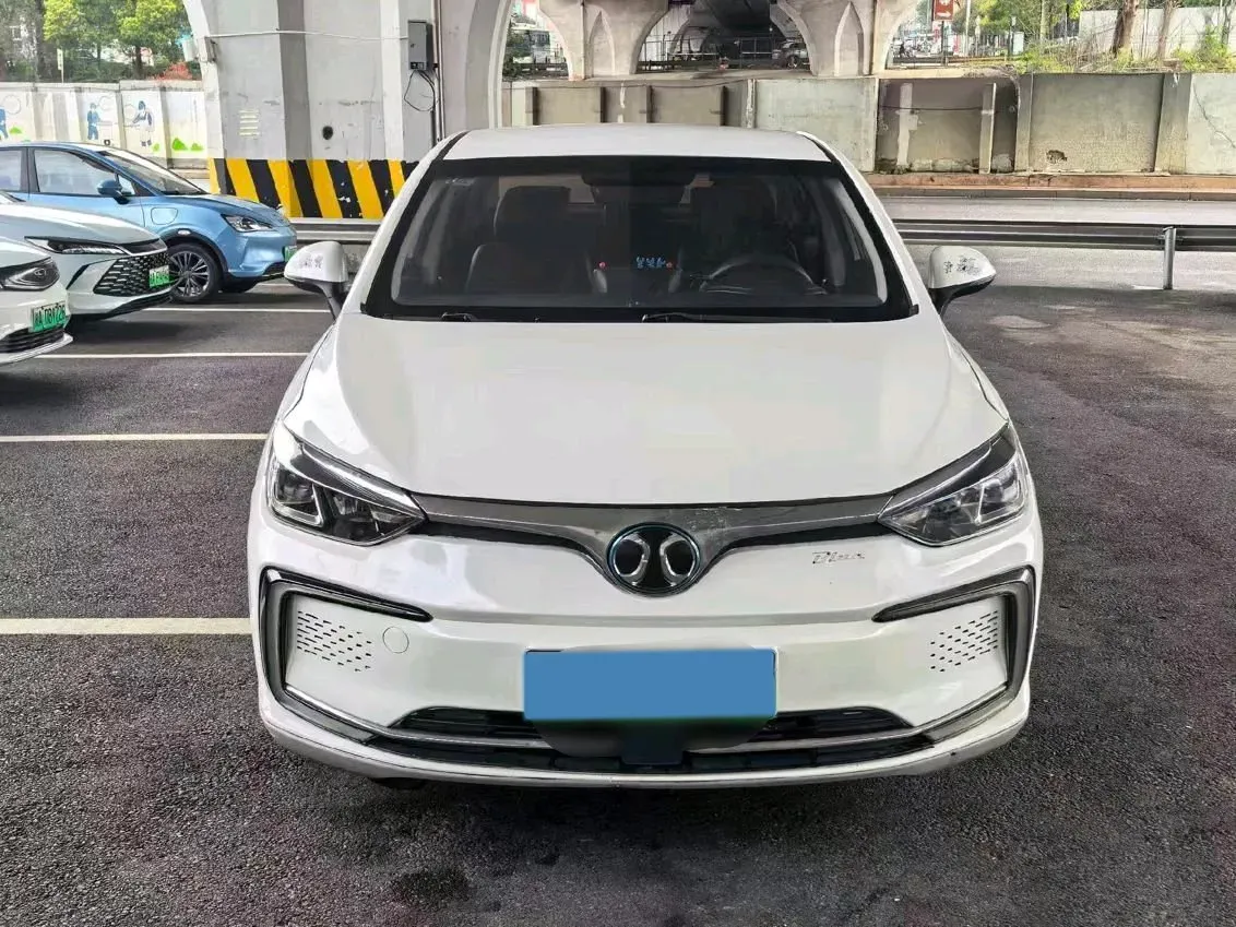 2018 BeiJing Auto EU5 BEV 53.66KWH,autocango,china used car exporter,china ev exporter,chinese used car exporter,chinese used ev exporter