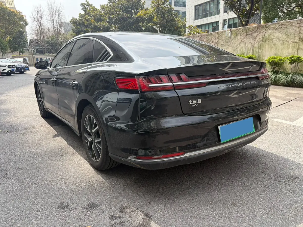 2022 BYD e9 BEV 63.36KWH,autocango,china used car exporter,china ev exporter,chinese used car exporter,chinese used ev exporter