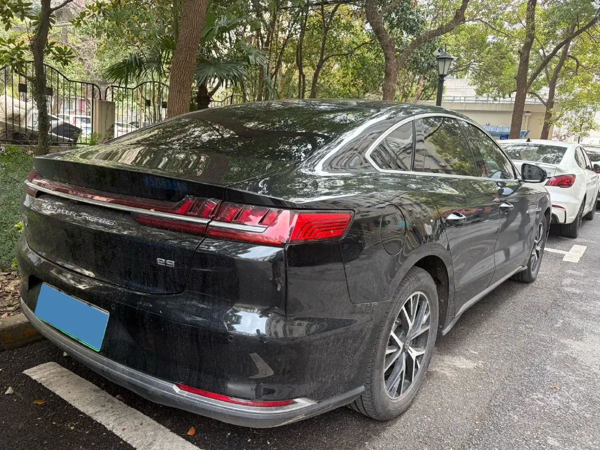 2022 BYD e9 BEV 63.36KWH,autocango,china used car exporter,china ev exporter,chinese used car exporter,chinese used ev exporter