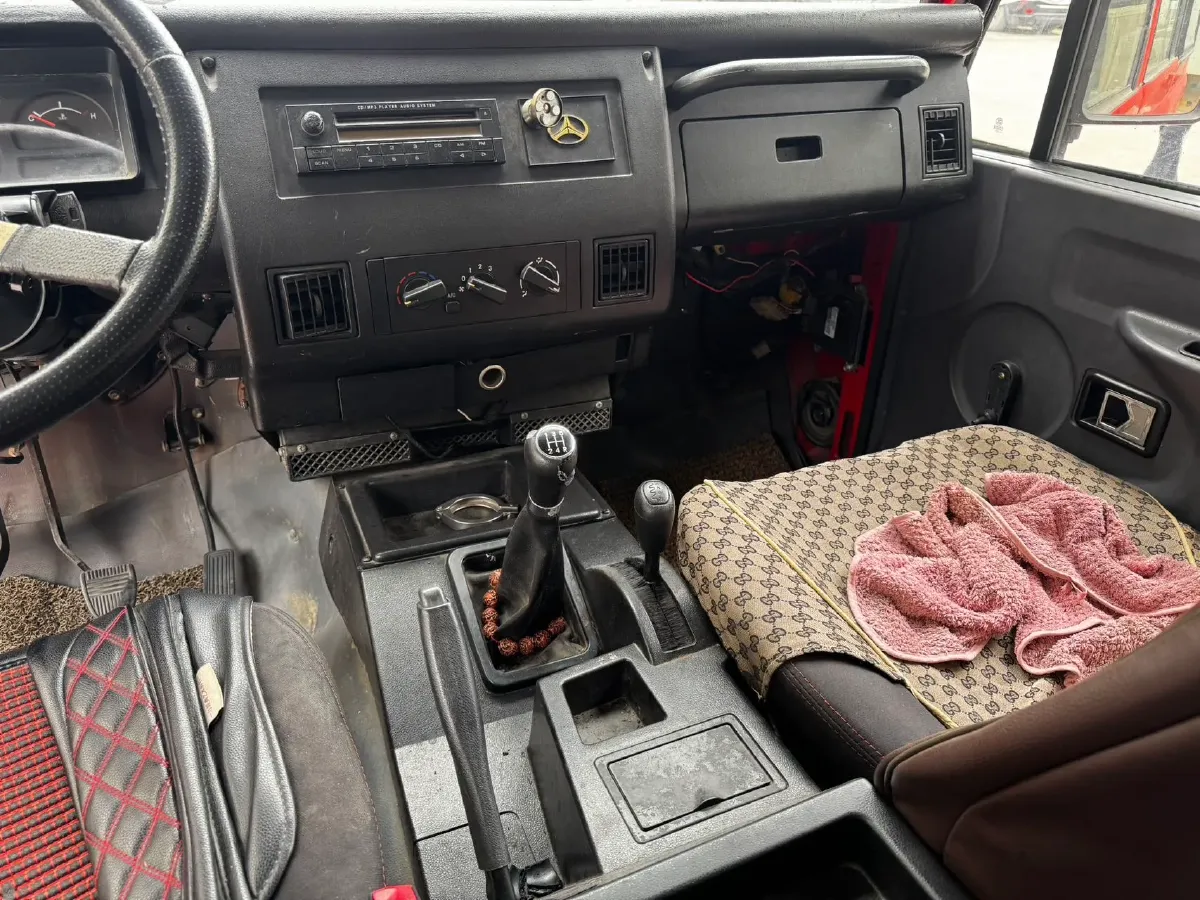 2016 BAW 212 2.0L 102HP L4 5MT,autocango,china used car exporter,china ev exporter,chinese used car exporter,chinese used ev exporter