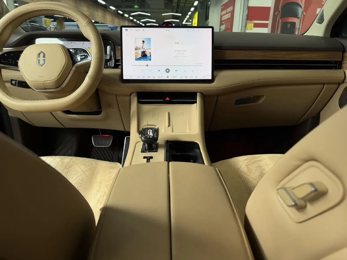 2024 AITO AITO M7 1.5T 152HP L4 REEV 38.5KWH,autocango,china used car exporter,china ev exporter,chinese used car exporter,chinese used ev exporter