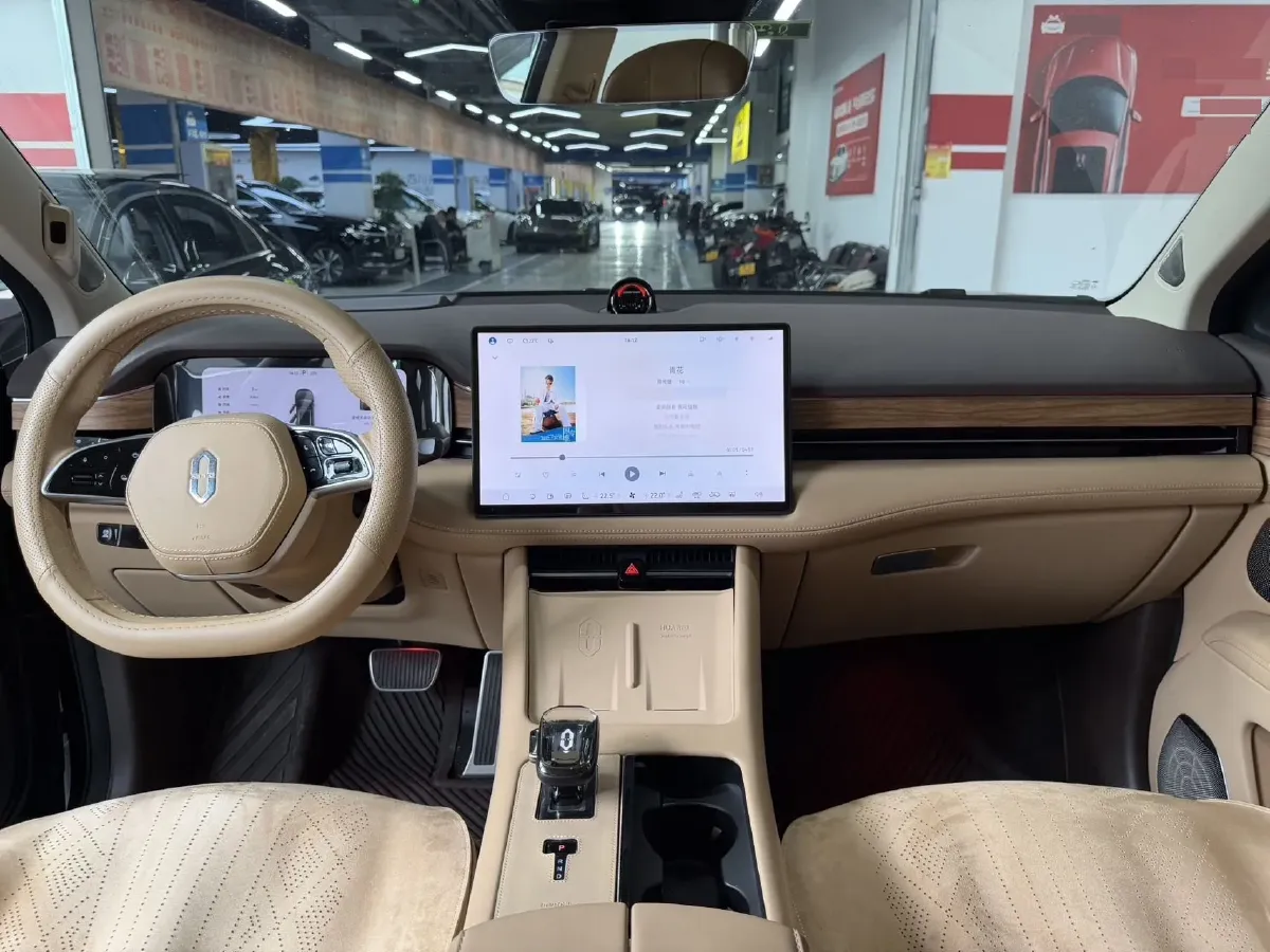 2024 AITO AITO M7 1.5T 152HP L4 REEV 38.5KWH,autocango,china used car exporter,china ev exporter,chinese used car exporter,chinese used ev exporter