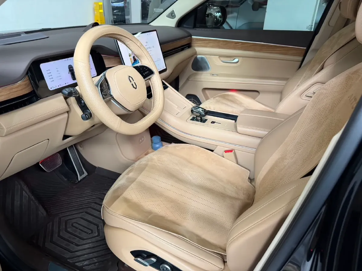 2024 AITO AITO M7 1.5T 152HP L4 REEV 38.5KWH,autocango,china used car exporter,china ev exporter,chinese used car exporter,chinese used ev exporter